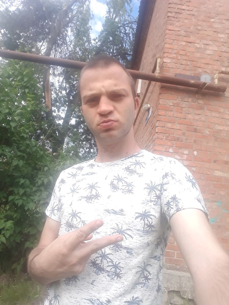  43245826  Vitali, 30 ,    