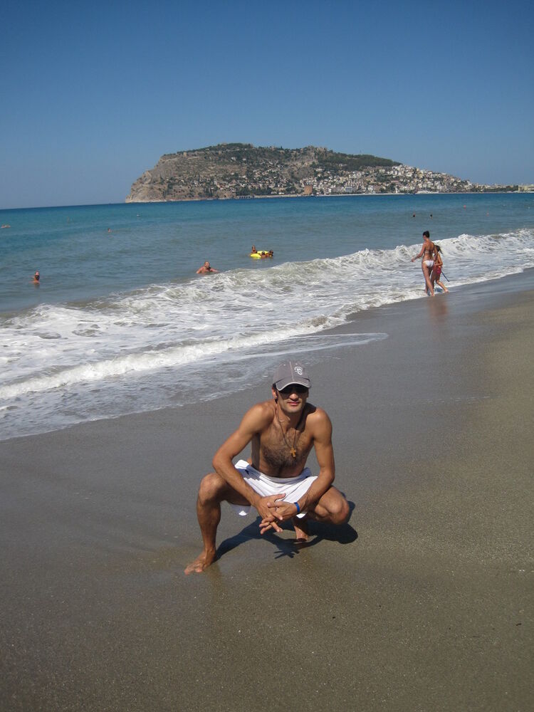  ,   Paata, 48 ,   