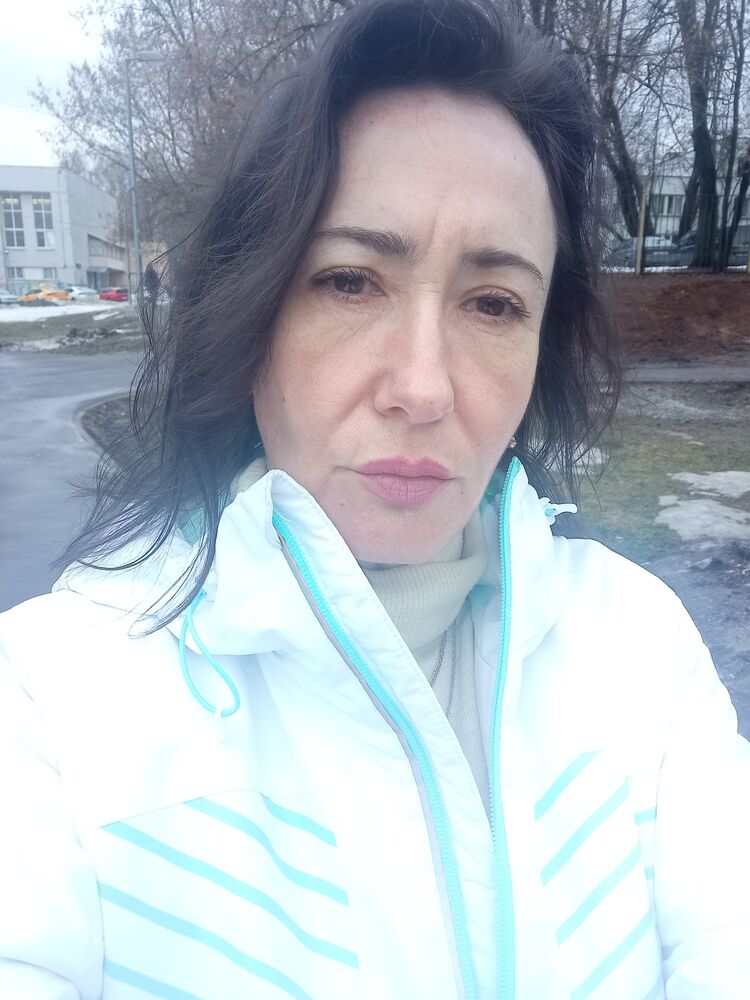  ,   Irin, 46 ,   c 