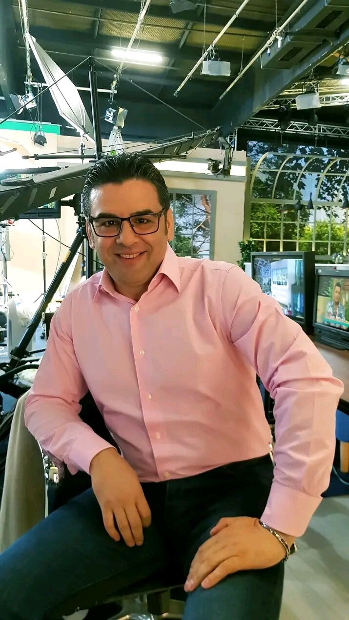  38365126  Freddie, 57 ,    