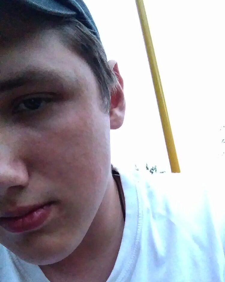  ,   Denis, 24 ,   ,   