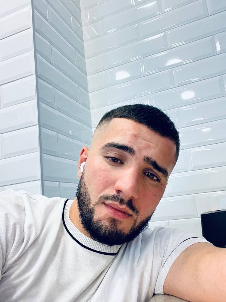  41408556  , 23 ,    