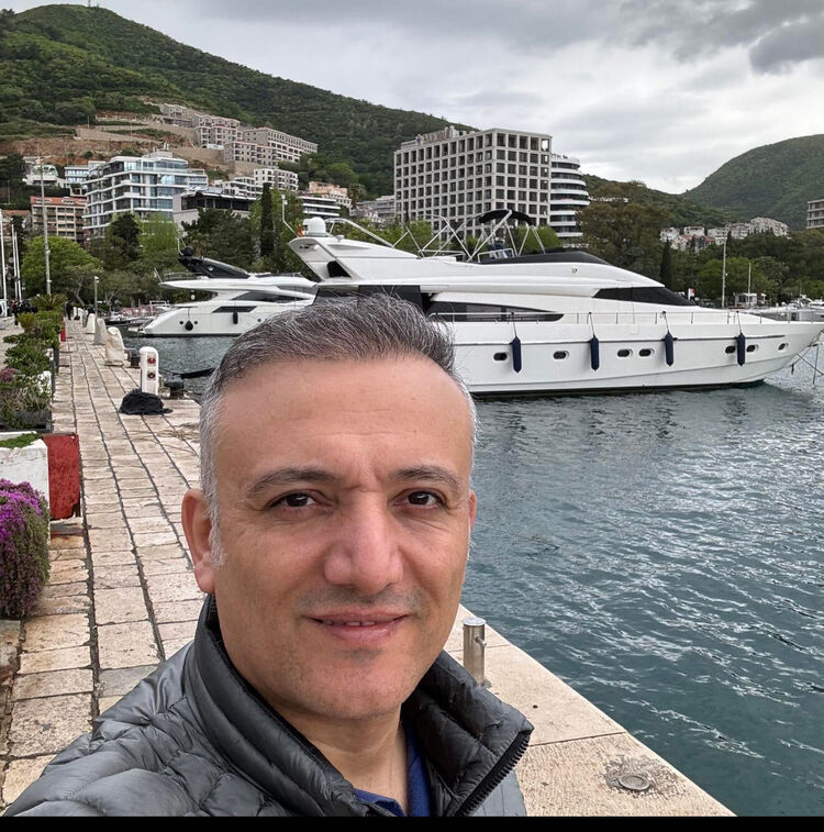  53754486  Orcin, 48 ,    