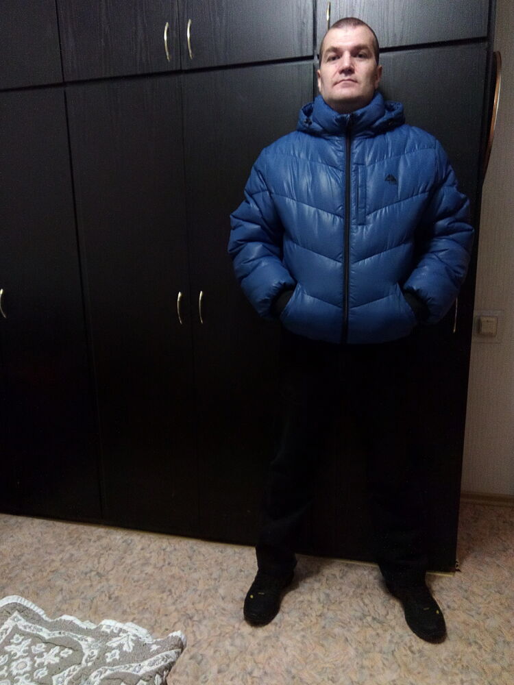  44313046  Jeka, 48 ,    