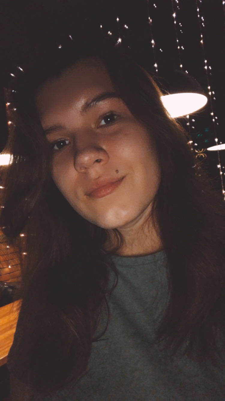  23920716  Anna, 25 ,    