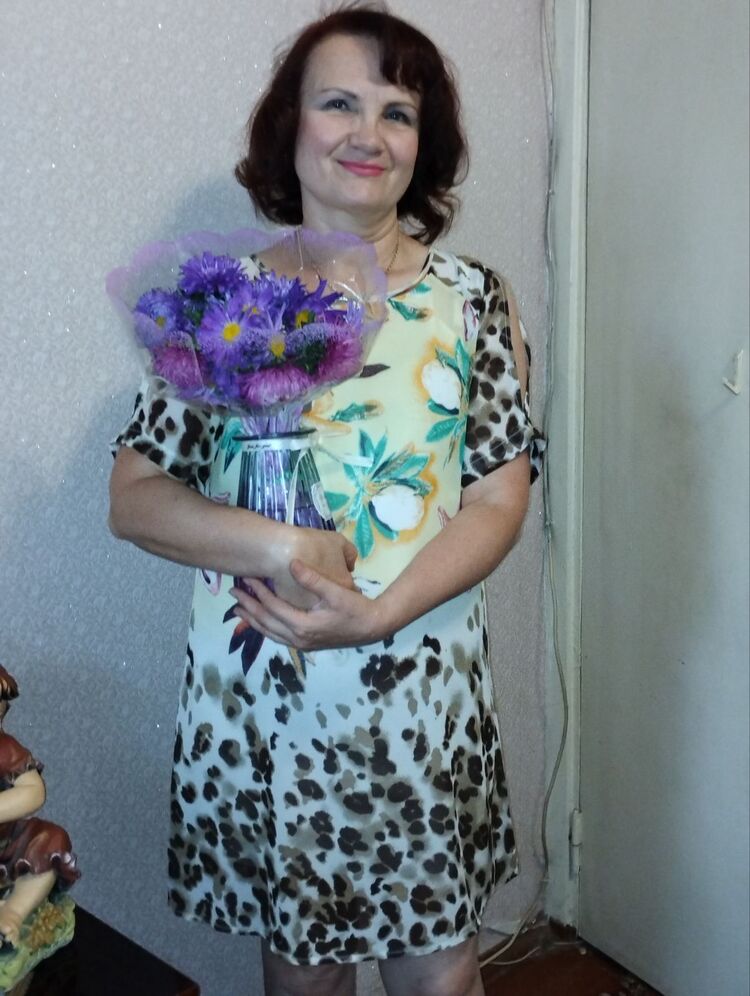  53376406  Vika, 57 ,    