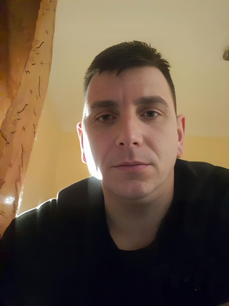  42211076  , 44 ,    