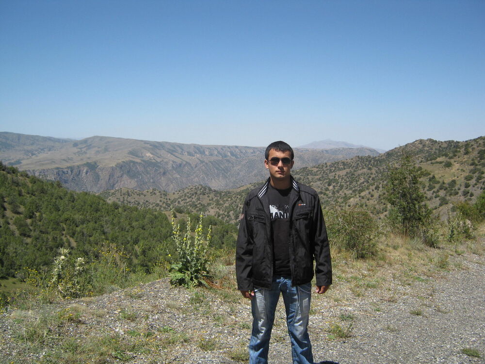  4489676  Mirjon, 34 ,    