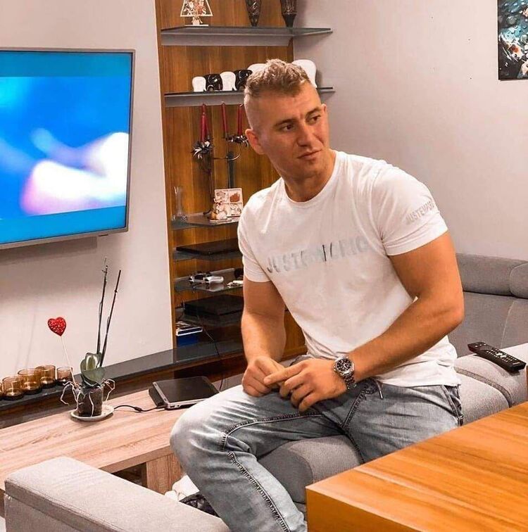  Essingen,   Vasia, 28 ,   ,   