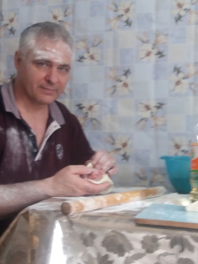  22648586  , 52 ,    