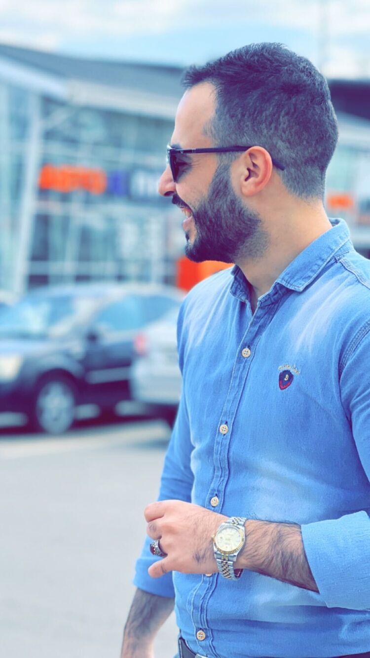  44297156  , 27 ,    