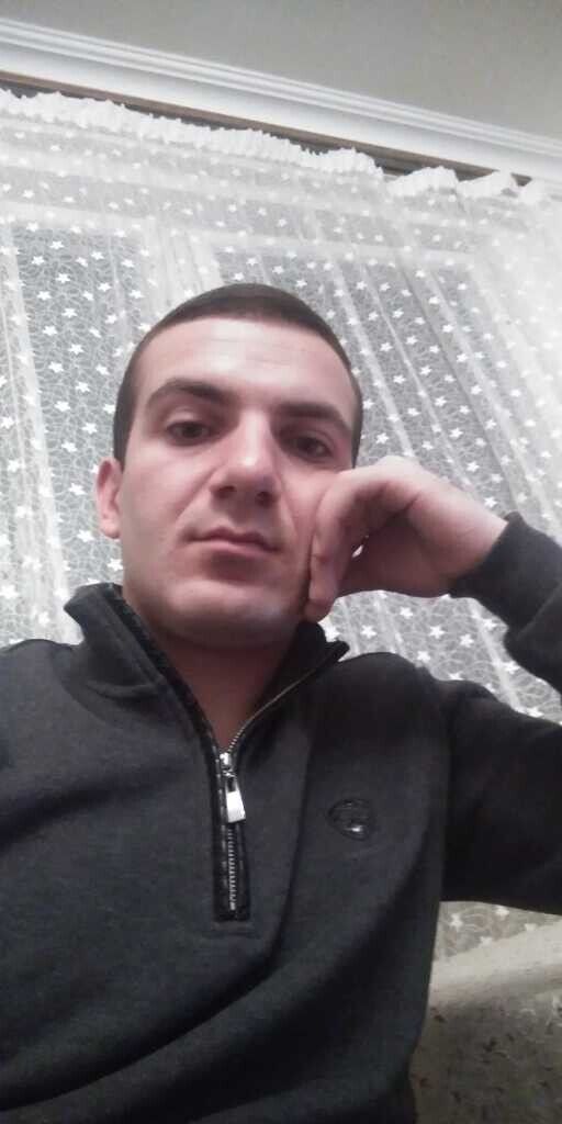  ,   Narek, 31 ,  