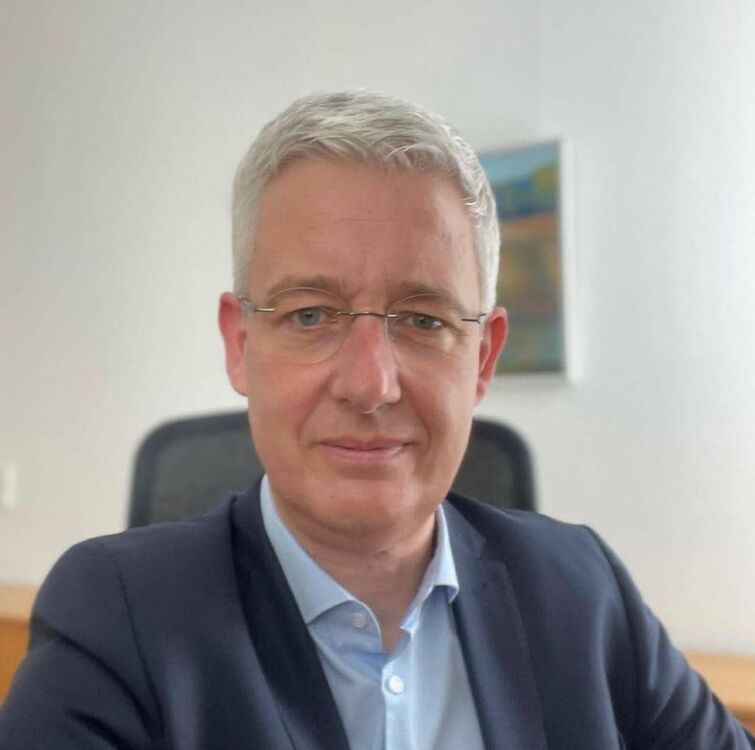  ,   Fredrikjohns, 58 ,   ,   