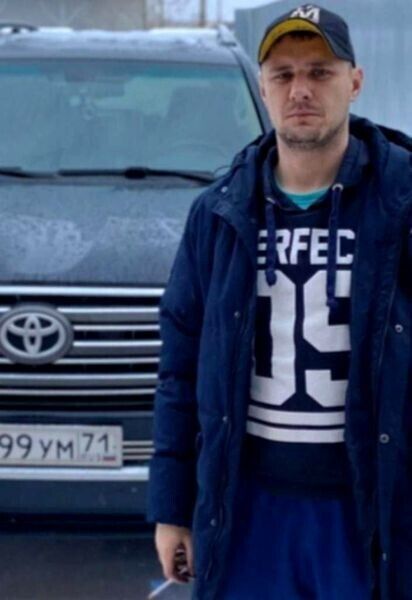  ,   Aleks, 33 ,   ,   