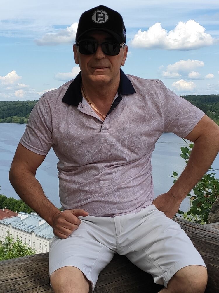  53477006  Andrey, 57 ,    