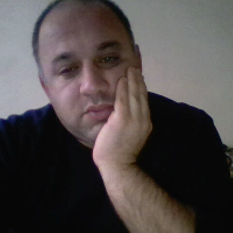  7052616  Aleko, 46 ,    