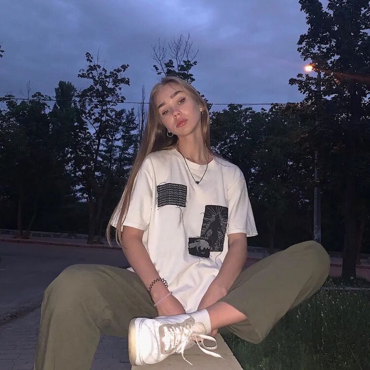  49169716  , 21 ,    