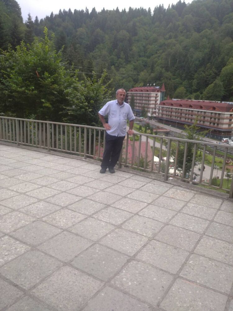  32336686  Ali, 54 ,    