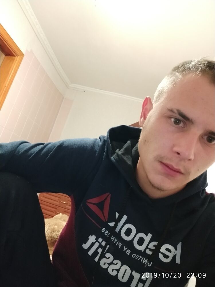  19107956  Kolya, 26 ,    
