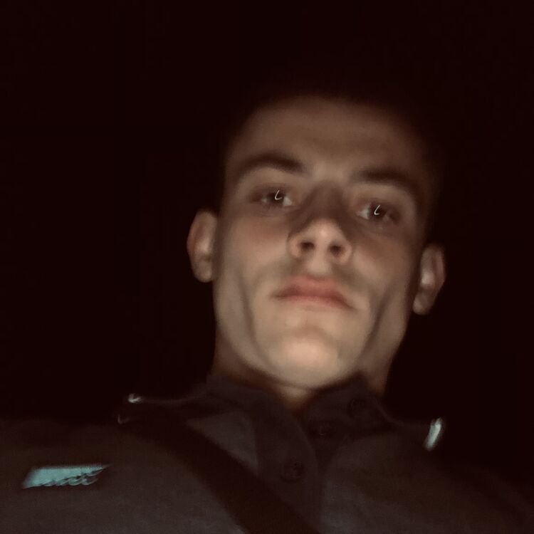  44628236  Dima, 20 ,    