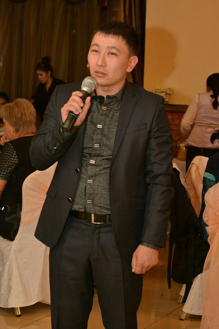  8278456  , 38 ,    