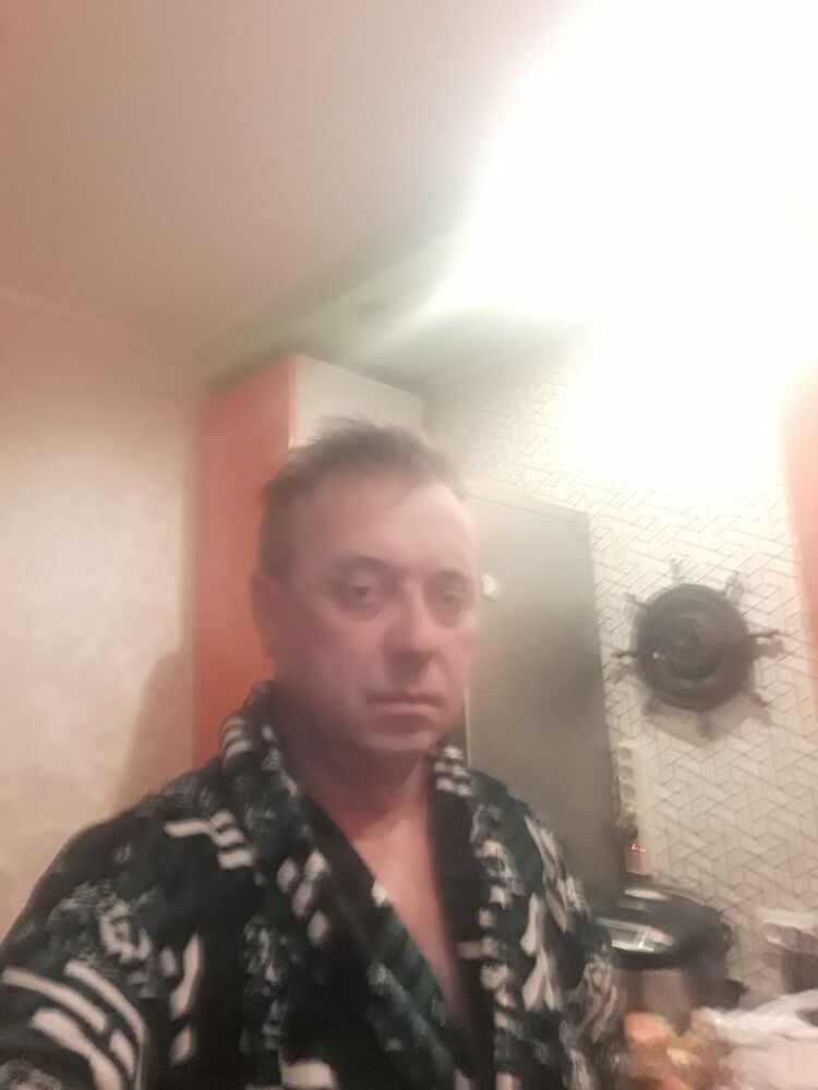  48237576  , 52 ,    
