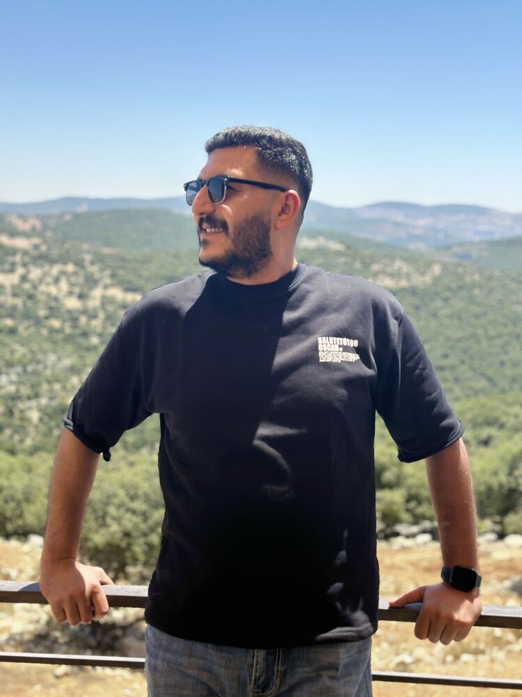  Karak,   Yassar, 30 ,     , c 
