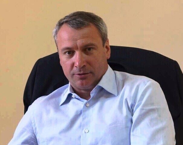  ,   Roland, 61 ,   ,   , c 