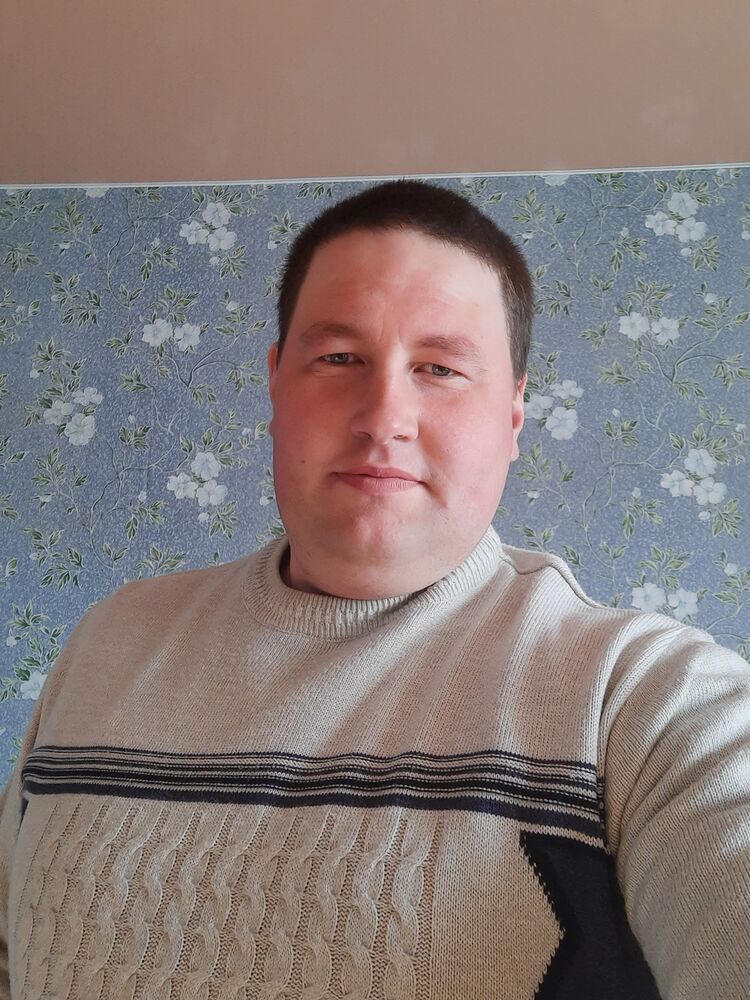  ,   Maxim, 35 ,   ,   