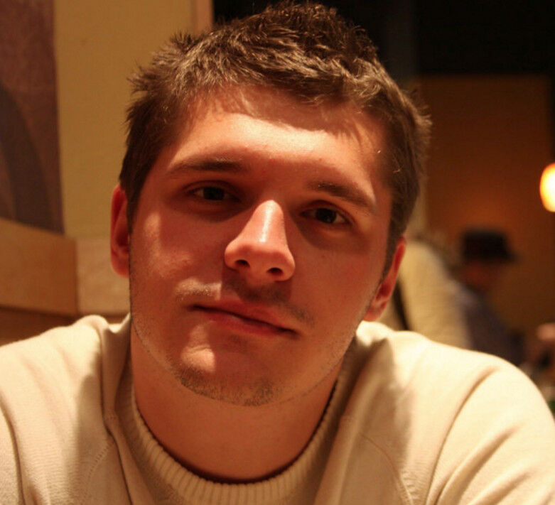  10450986  Vadim, 42 ,    