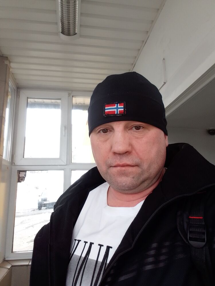  43989366  , 49 ,    