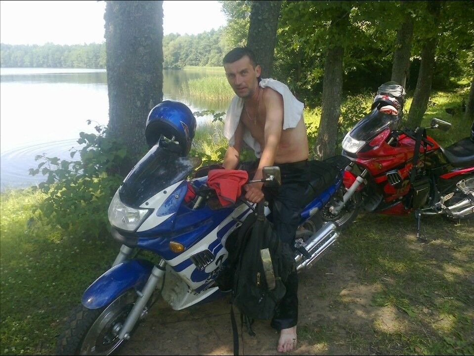  7285856  , 42 ,    