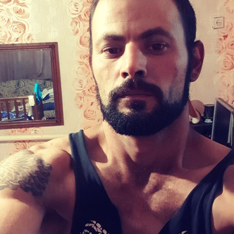  ,   Igor, 32 ,   ,   