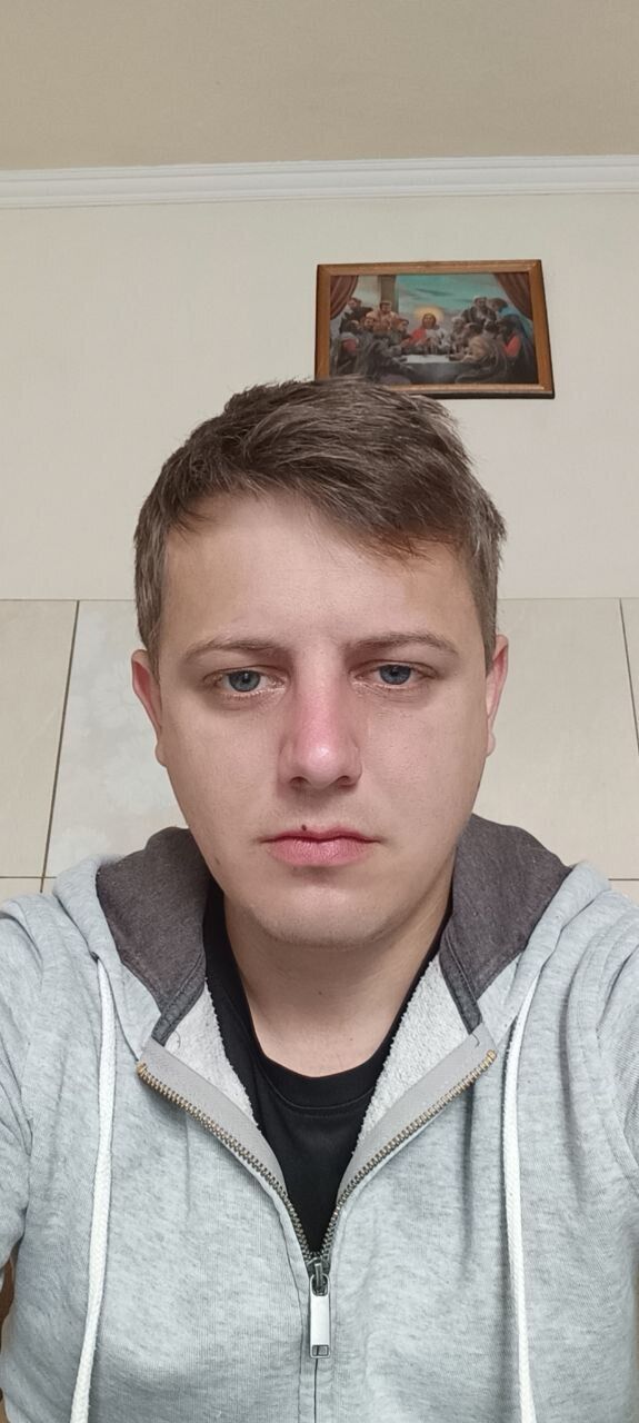  40131856  Vitalik, 28 ,    