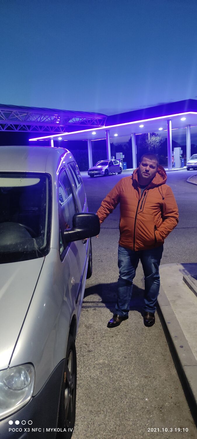  24064826  Mykola, 35 ,    Nymburk