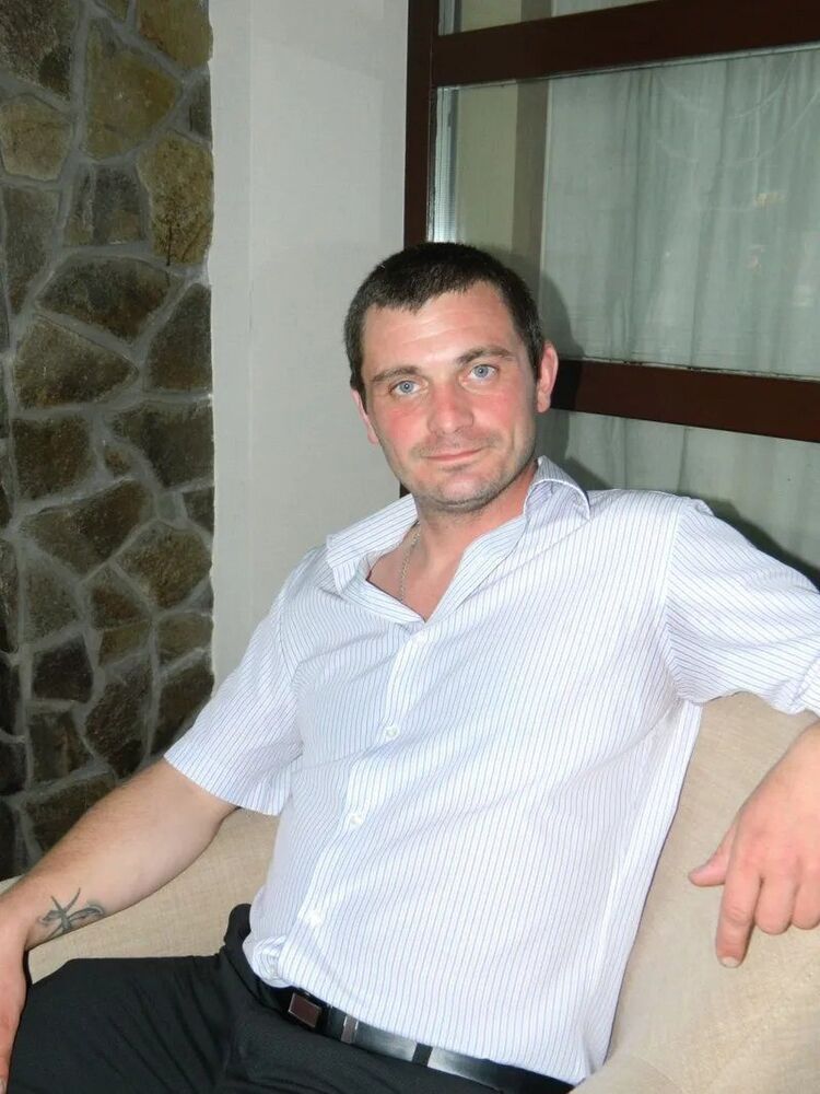  ,   Oleg L V, 38 ,   ,   