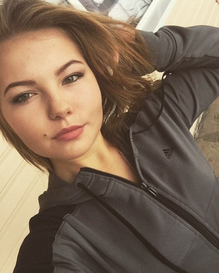  24282336  Blondinka, 25 ,    