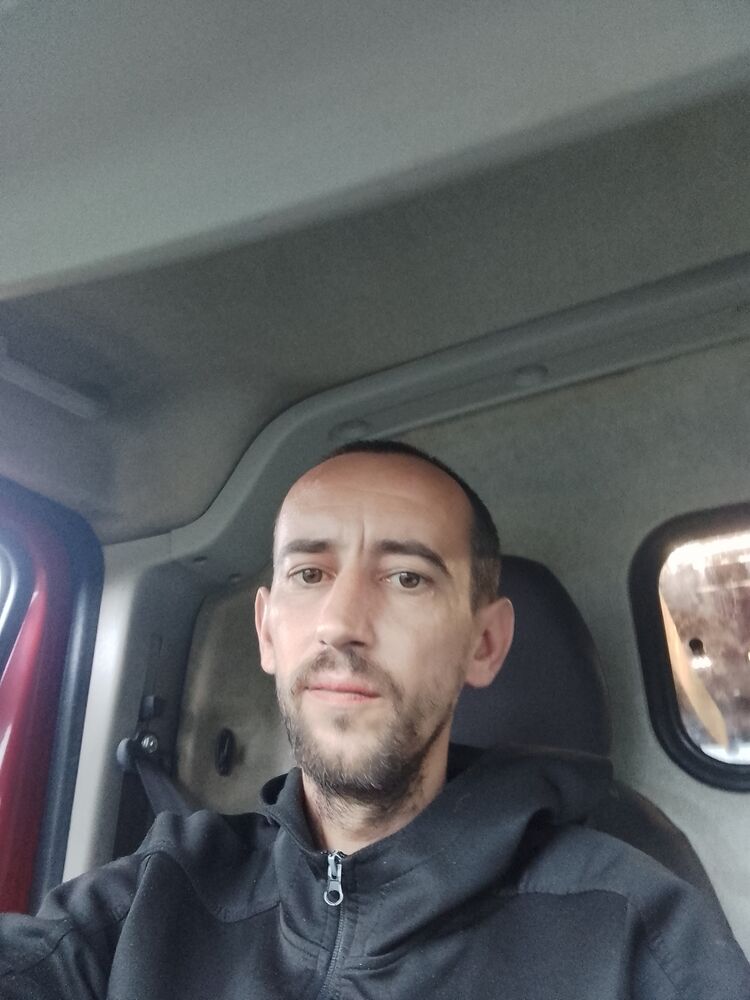  46103096  Dmutro, 37 ,    