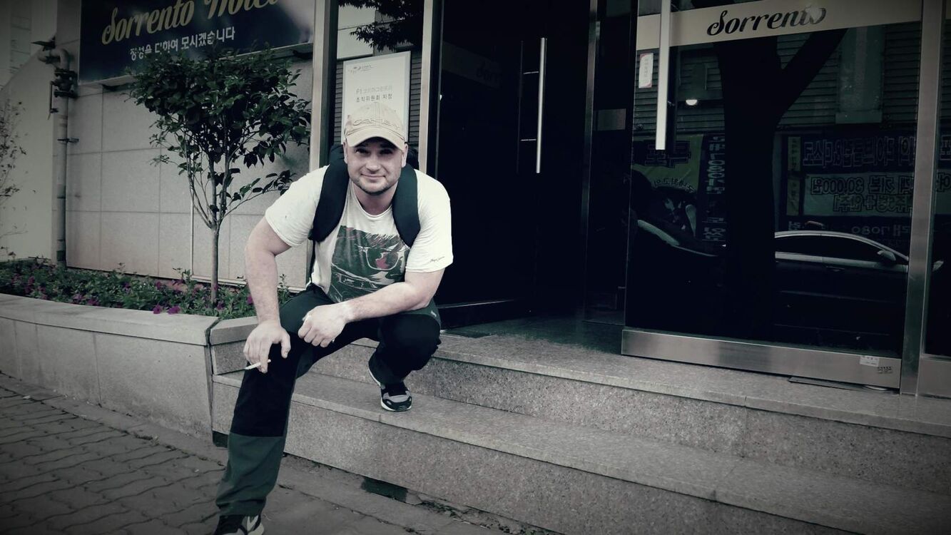  54447086  Fil, 42 ,    -