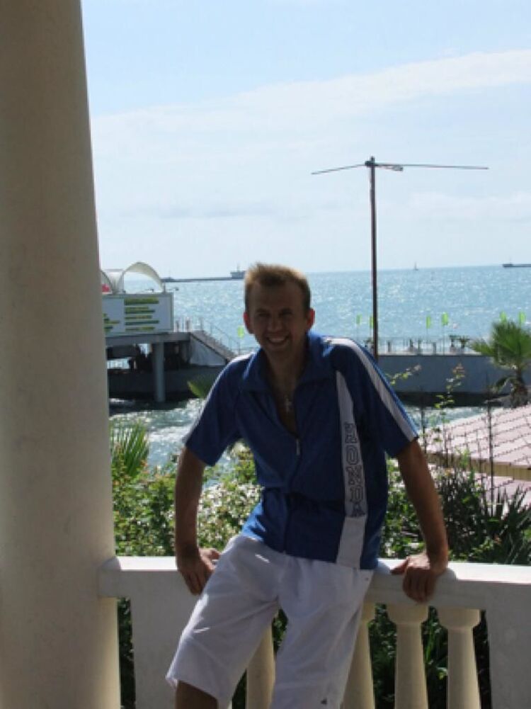 ���� 18575716 ������� Guns, 46 ���, ���� ���������� � �������