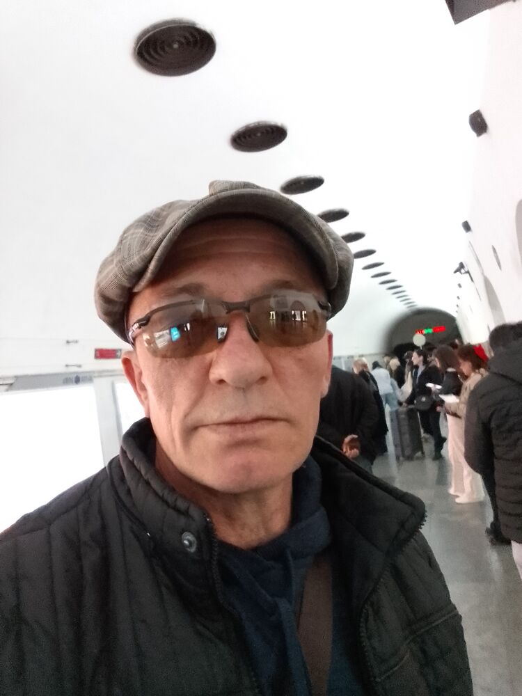  41702446  Tariel, 54 ,    