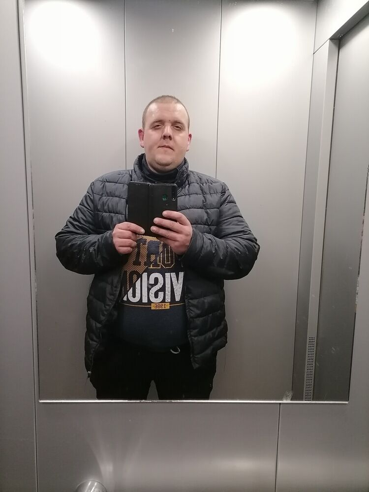  22365136  , 36 ,    Blonie