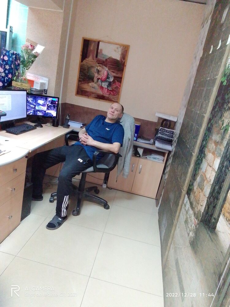  31663376  Aleksey, 45 ,    