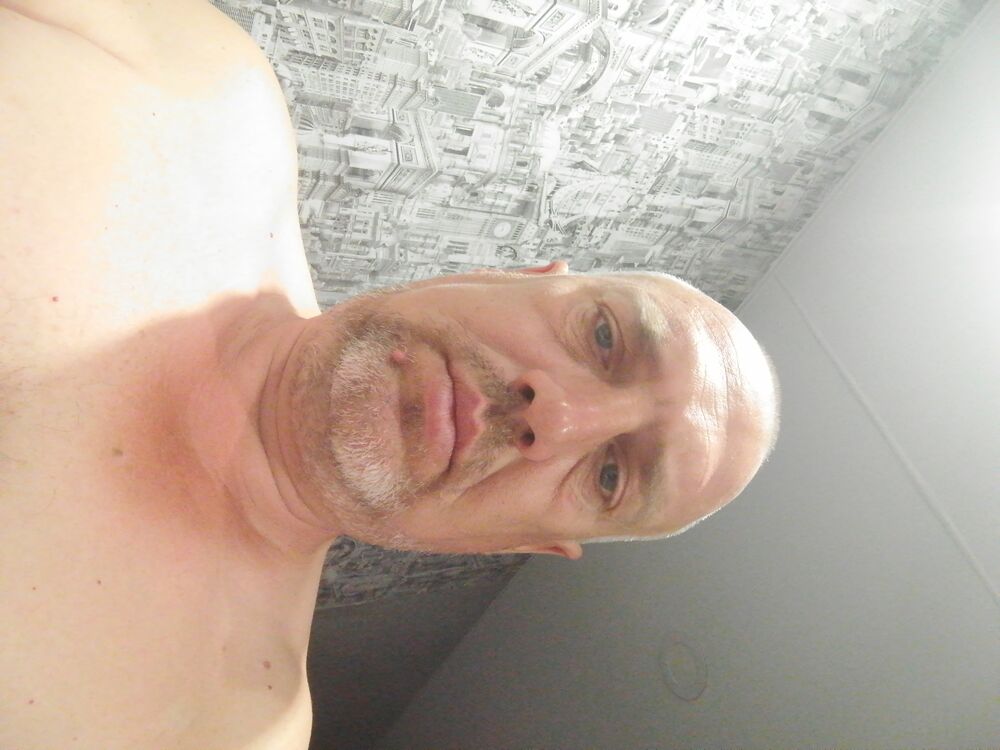  28438986  , 45 ,    