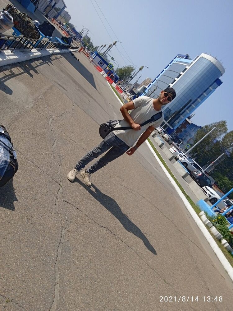  44680206  Zuxriddin, 27 ,    