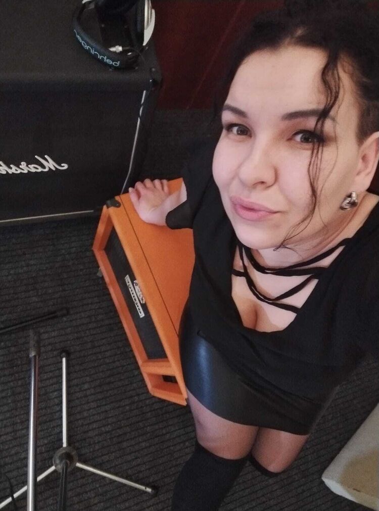  -,   , 32 ,     , c 