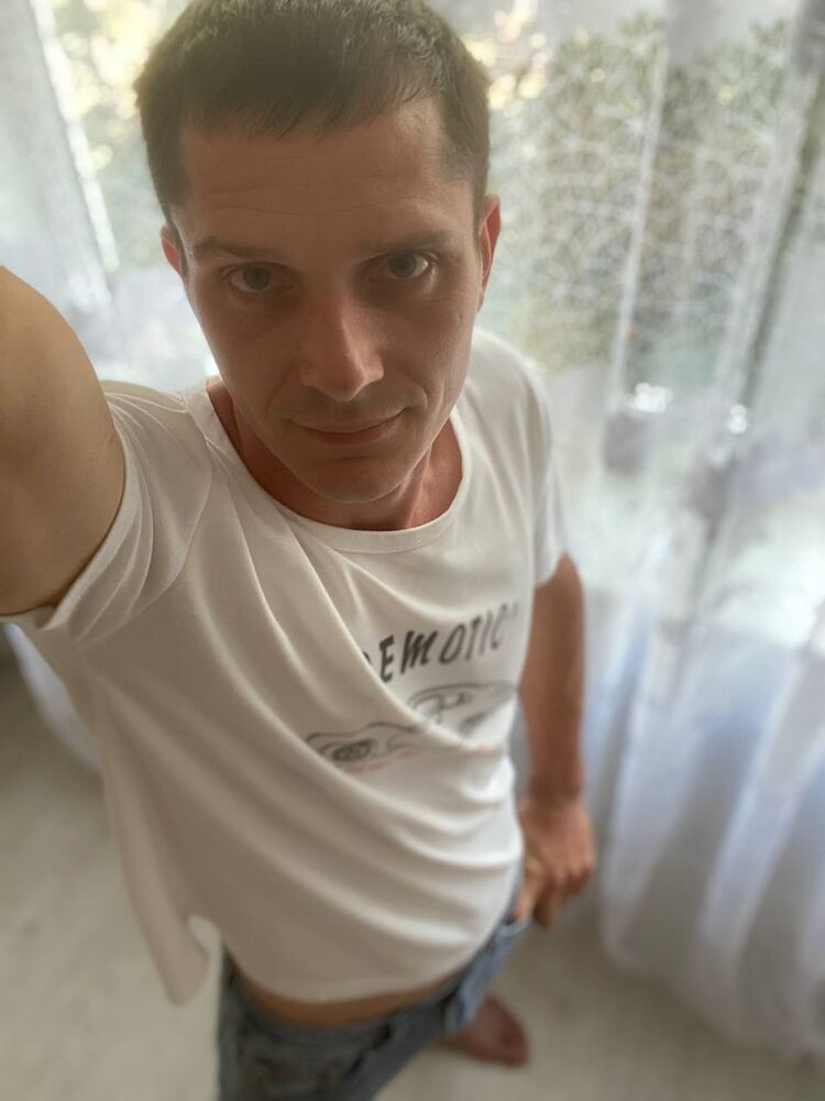 ���������� ������, ���� ������� Leo, 37 ���, ������������ ��� ������, ����� � ���������