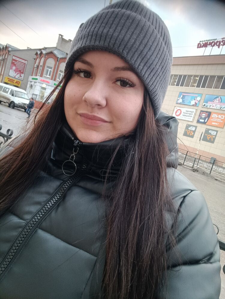  ,   Nadezhda, 20 ,   c 