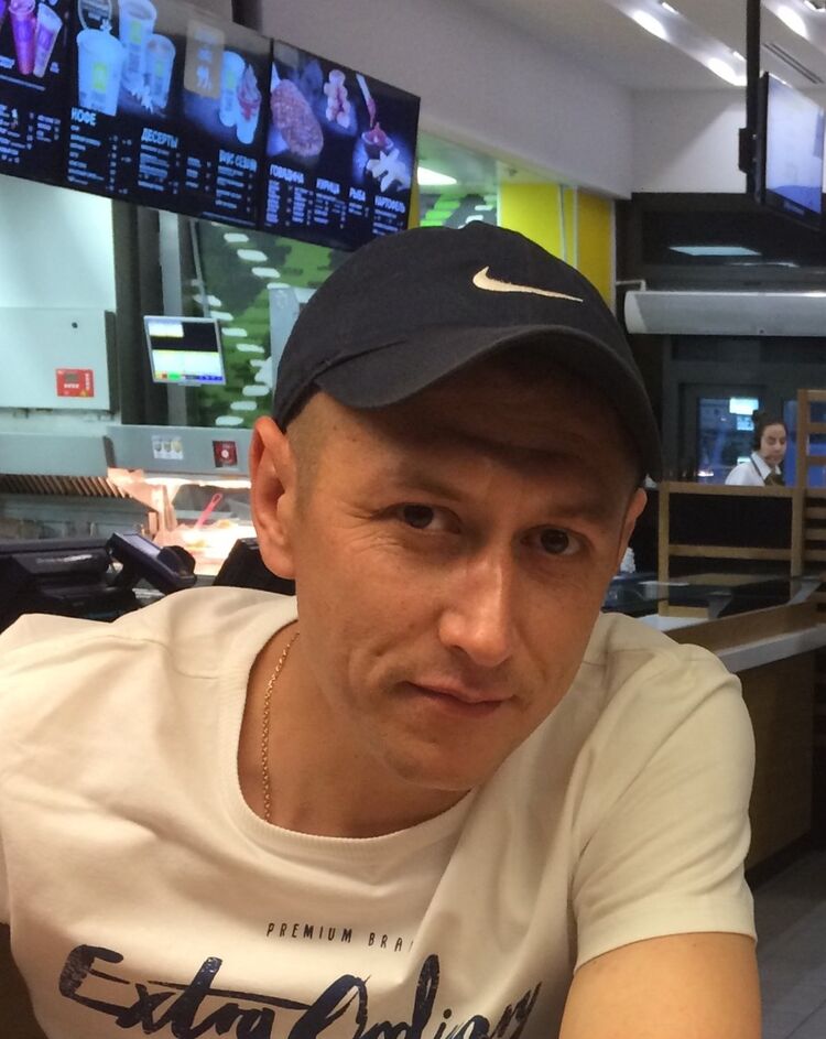  ,   Viktor, 45 ,   ,   , c 