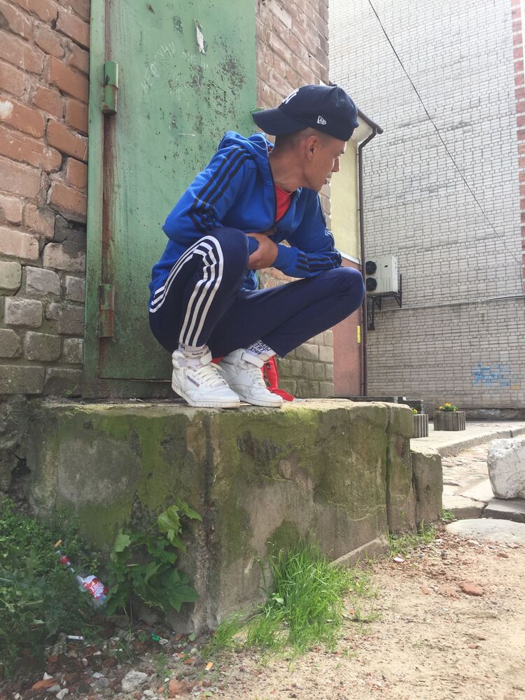 44581936  , 26 ,    